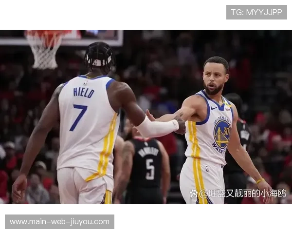 库里对阵雄鹿砍下31分6板7助 创历史控卫30+得分次数最多纪录